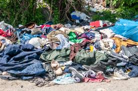 Kematian “Fast Fashion”: Mengapa Pakaian “Modular & Adaptif” Menjadi Seragam Wajib Warga Urban di Mei 2026?
