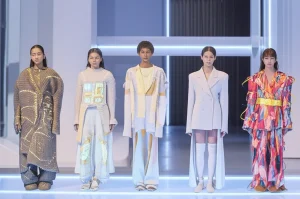 5 Tren Fashion yang Tiba-Tiba Mati Padahal Bulan Lalu Masih Hits – Versi Desainer Jalanan